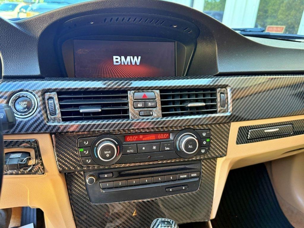 BMW 3-Series  2011