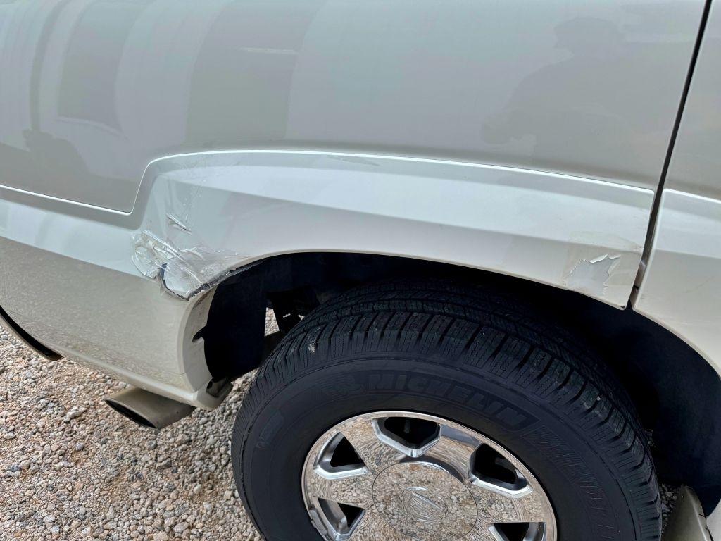 Cadillac Escalade  2004