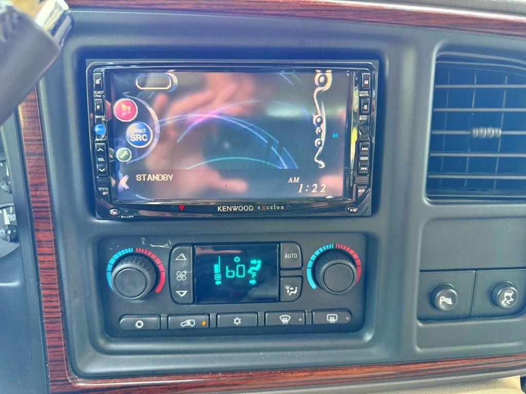 Cadillac Escalade  2004