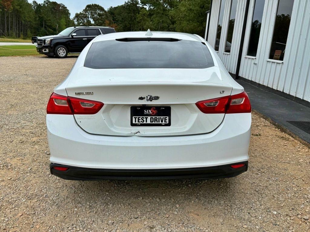 Chevrolet Malibu  2018