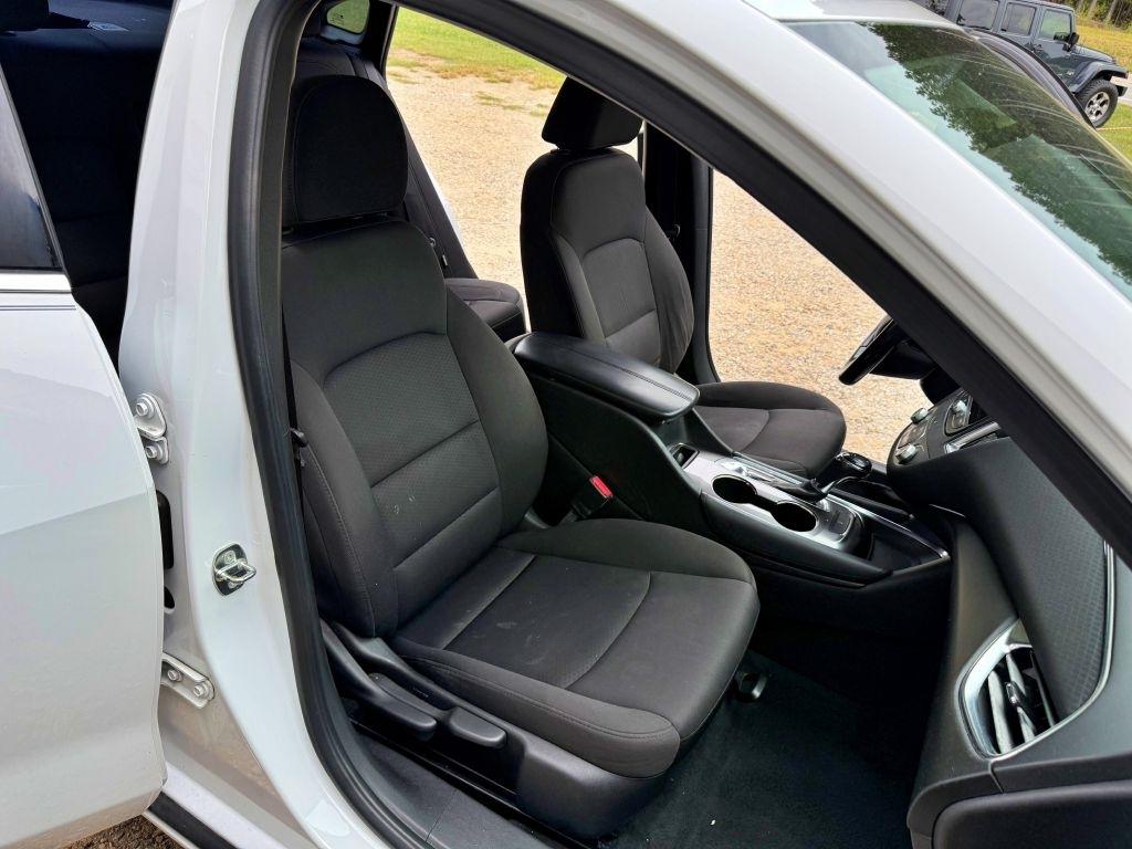 Chevrolet Malibu  2018