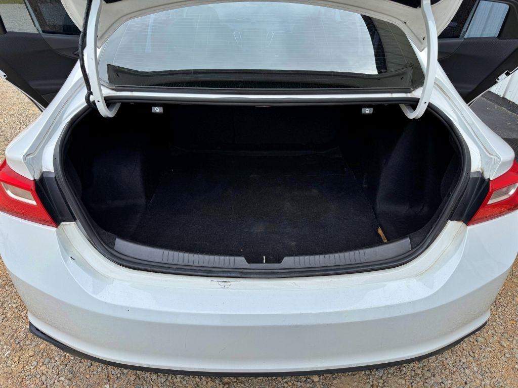 Chevrolet Malibu  2018