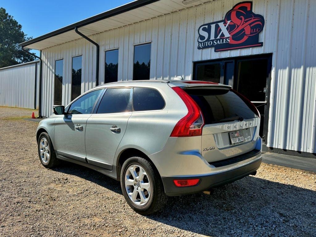 Volvo XC60  2011