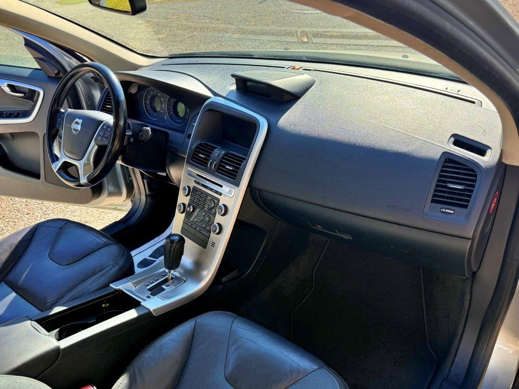 Volvo XC60  2011