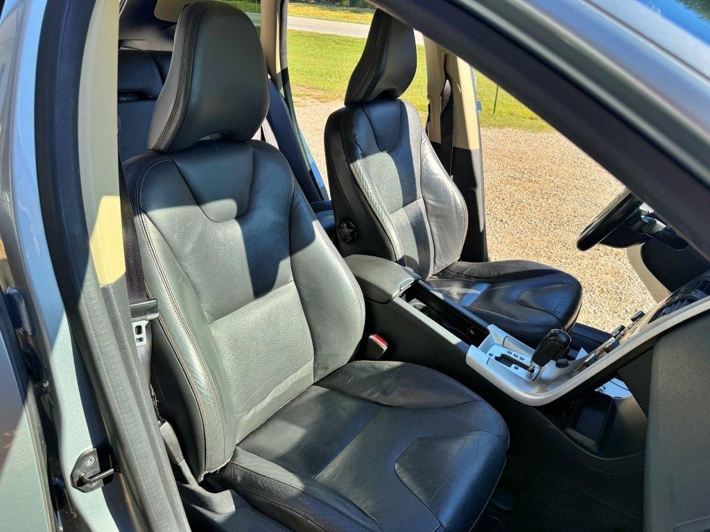 Volvo XC60  2011