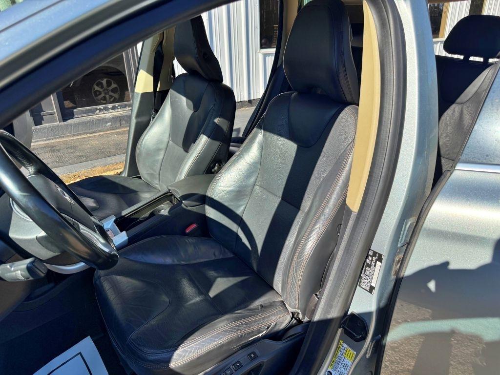 Volvo XC60  2011