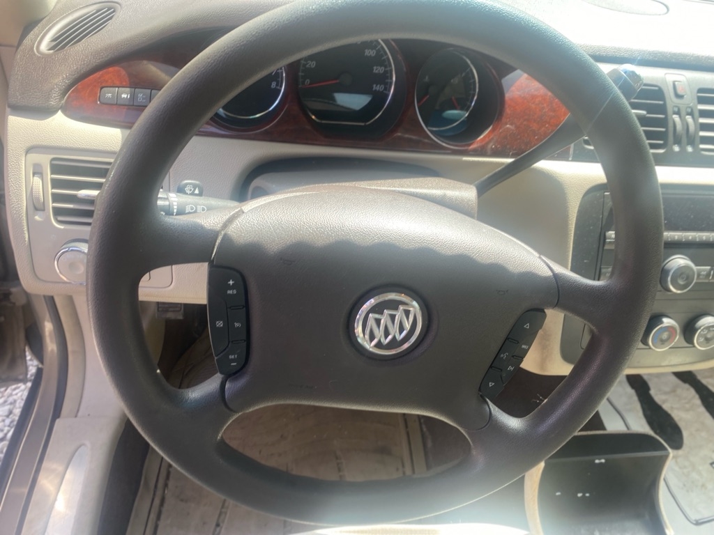 Buick Lucerne CX 2007