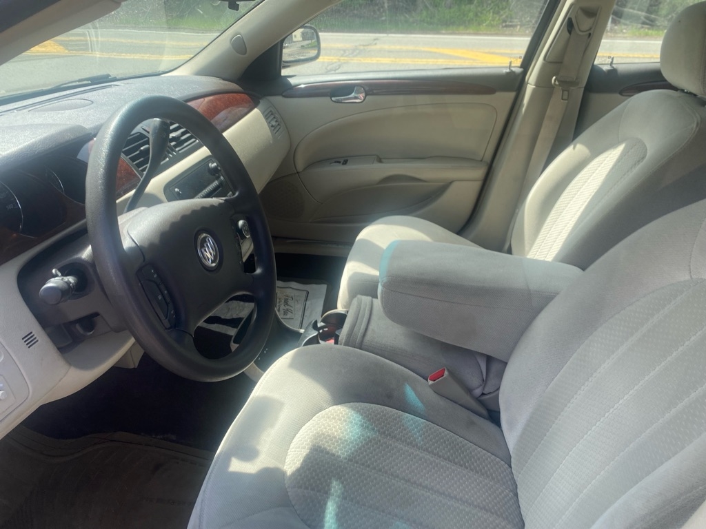 Buick Lucerne CX 2007