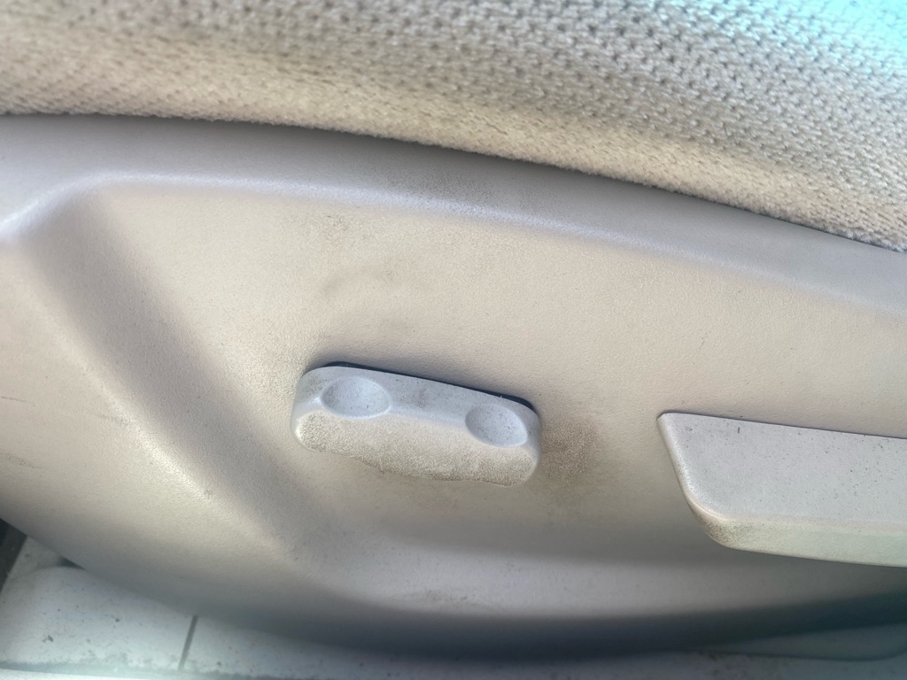 Buick Lucerne CX 2007