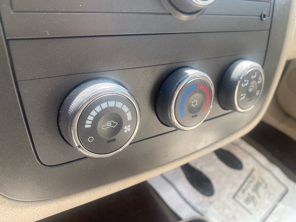 Buick Lucerne CX 2007