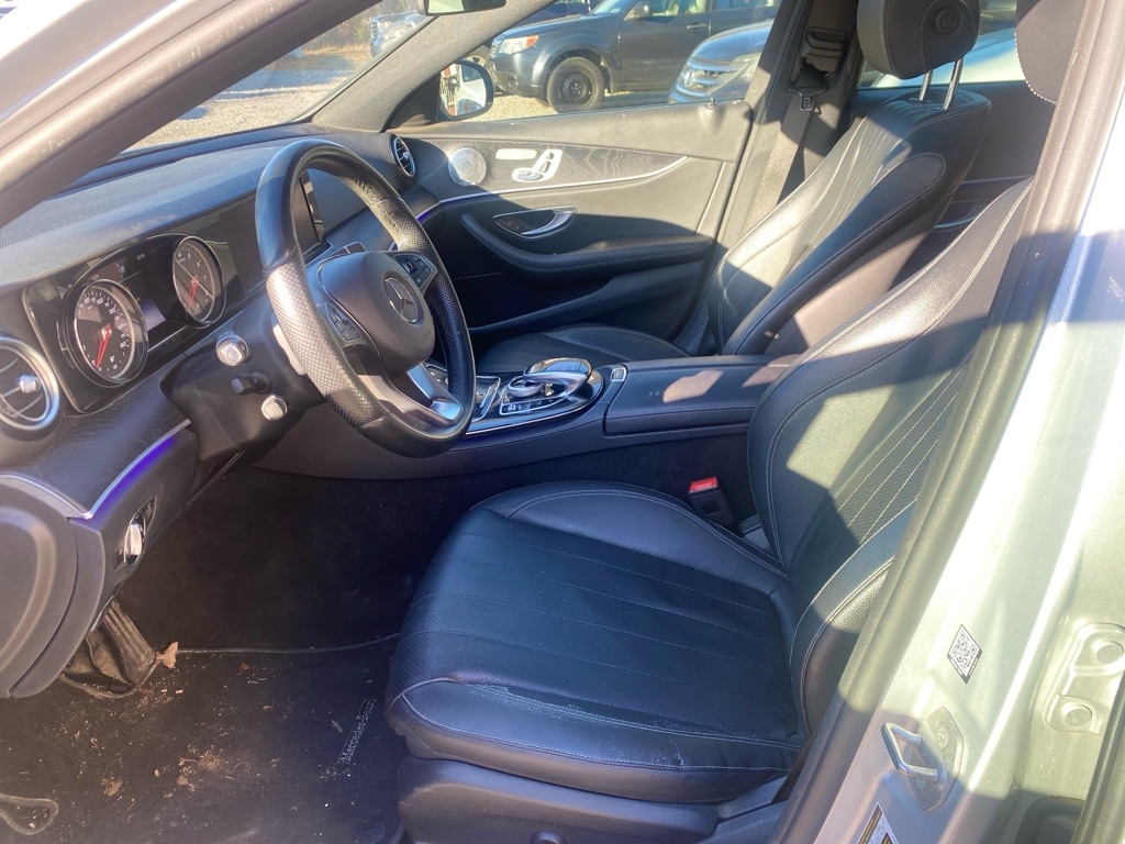 Mercedes-Benz E-Class E300 Luxury 4MATIC Sedan 2017