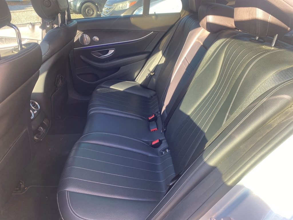 Mercedes-Benz E-Class E300 Luxury 4MATIC Sedan 2017