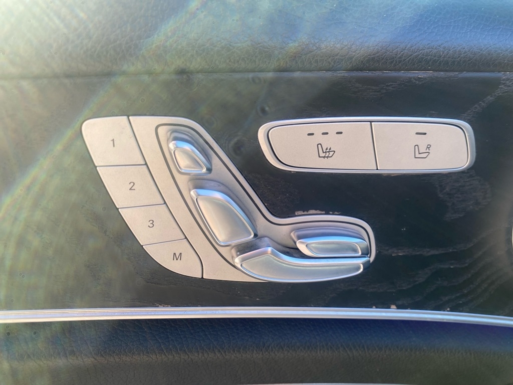 Mercedes-Benz E-Class E300 Luxury 4MATIC Sedan 2017