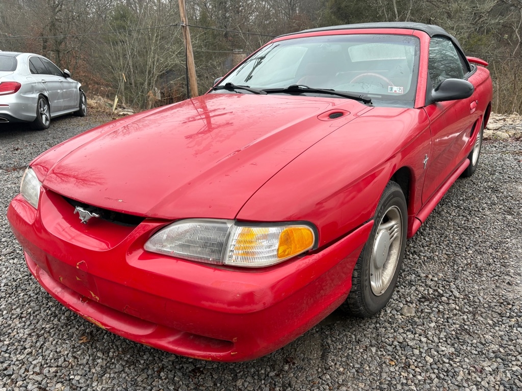 1995 Ford Mustang's photo