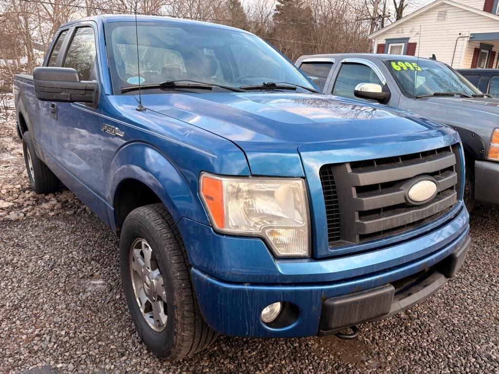 Ford F-150 XL SuperCab 6.5-ft. Bed 4WD 2009