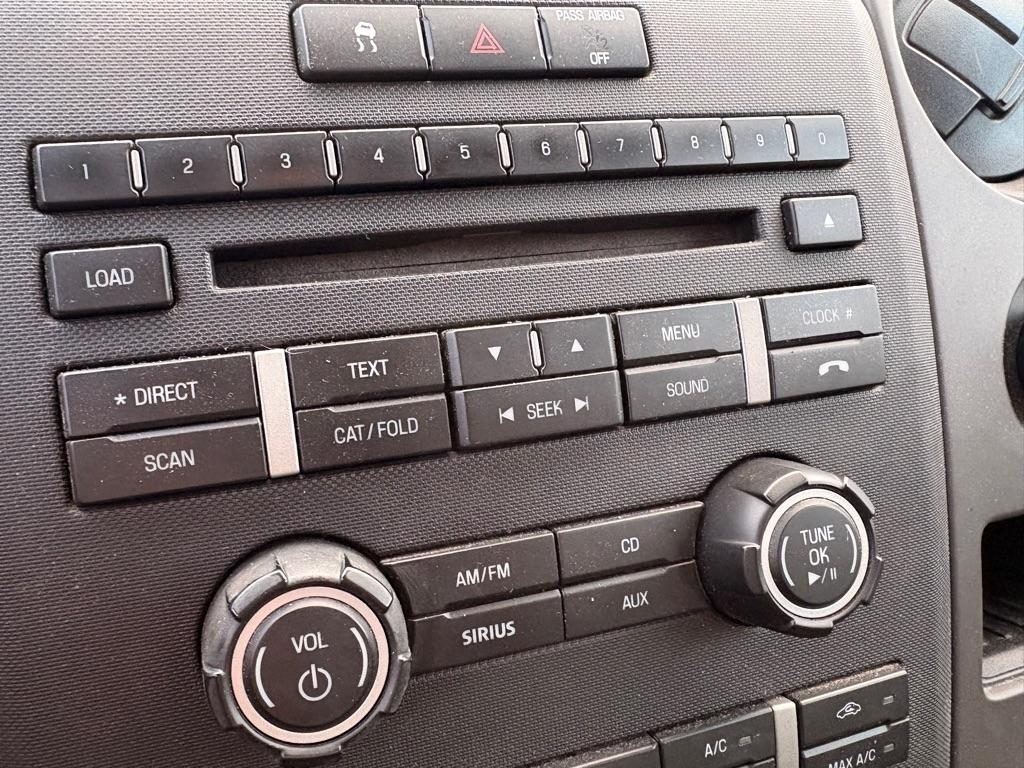 Ford F-150 XL SuperCab 6.5-ft. Bed 4WD 2009