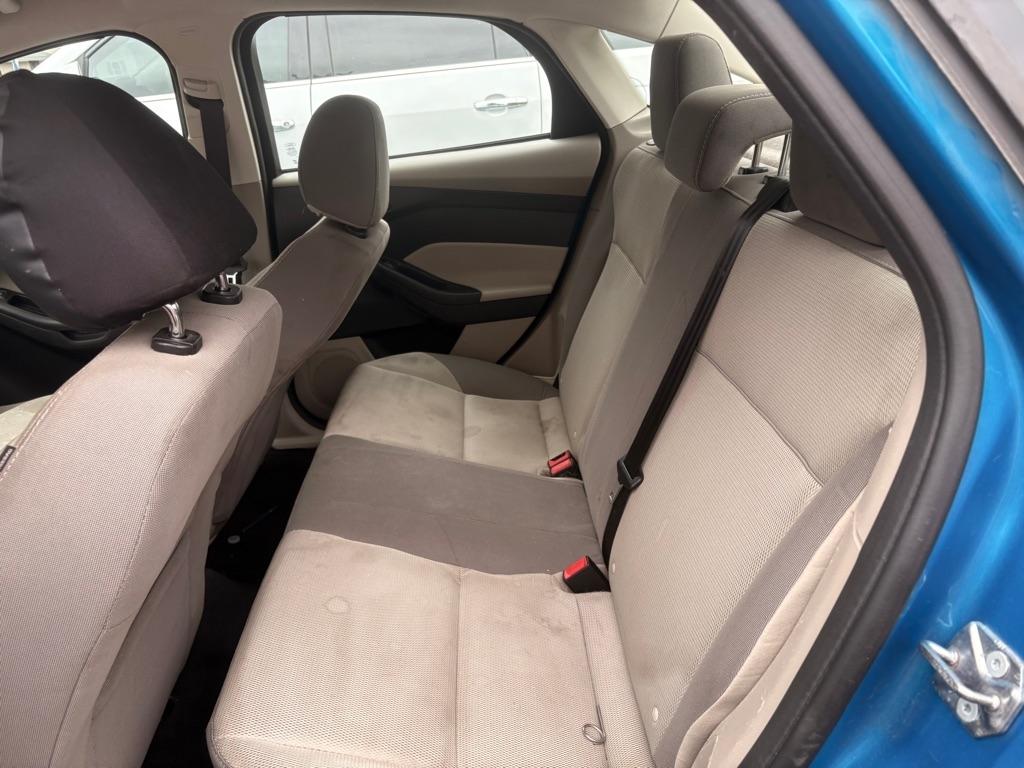 Ford Focus SE Sedan 2014