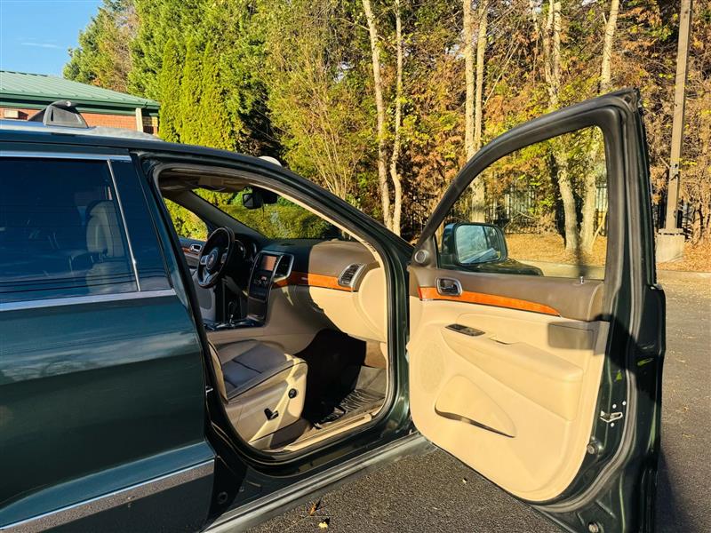 Jeep Grand Cherokee Overland 4WD 2011