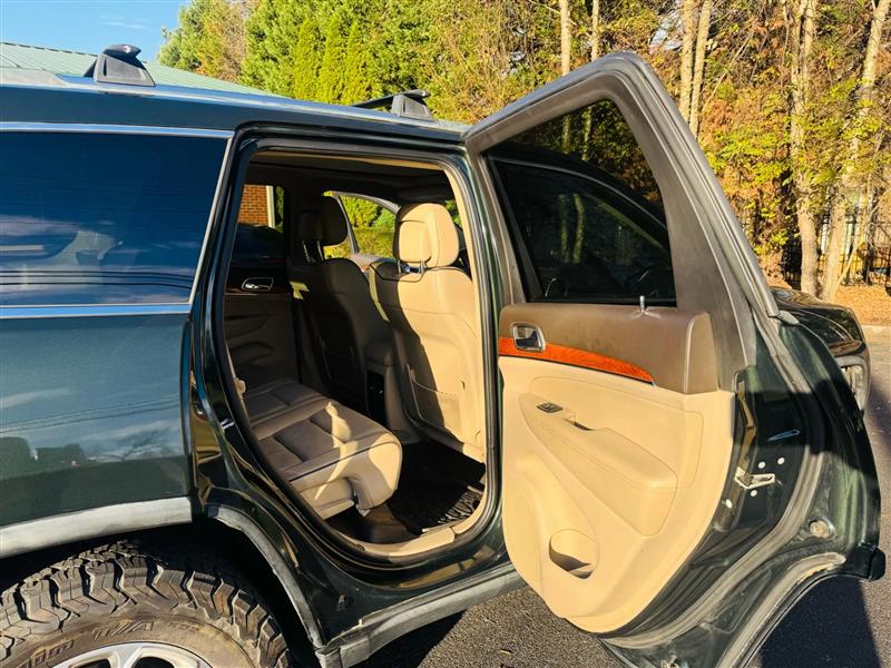 Jeep Grand Cherokee Overland 4WD 2011