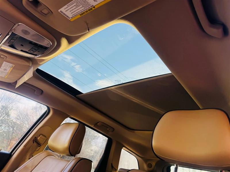 Jeep Grand Cherokee Overland 4WD 2011