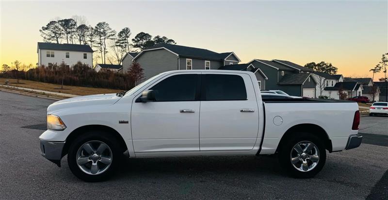RAM 1500 SLT Crew Cab SWB 2WD 2013