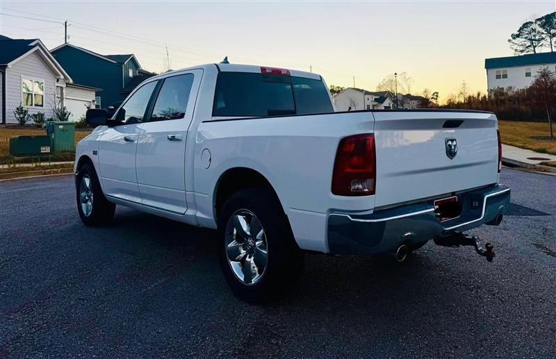 RAM 1500 SLT Crew Cab SWB 2WD 2013
