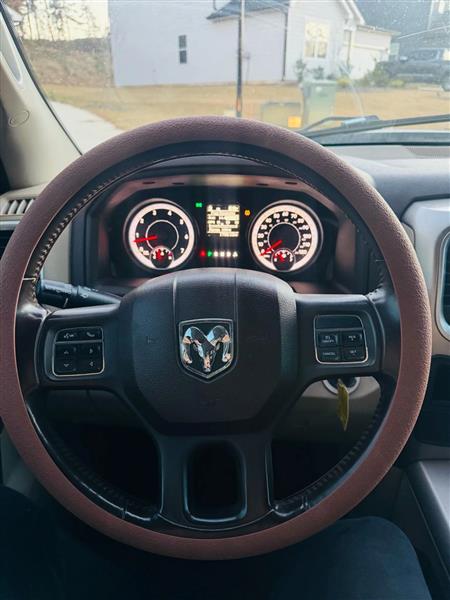 RAM 1500 SLT Crew Cab SWB 2WD 2013