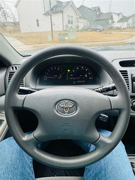 Toyota Camry LE 2003
