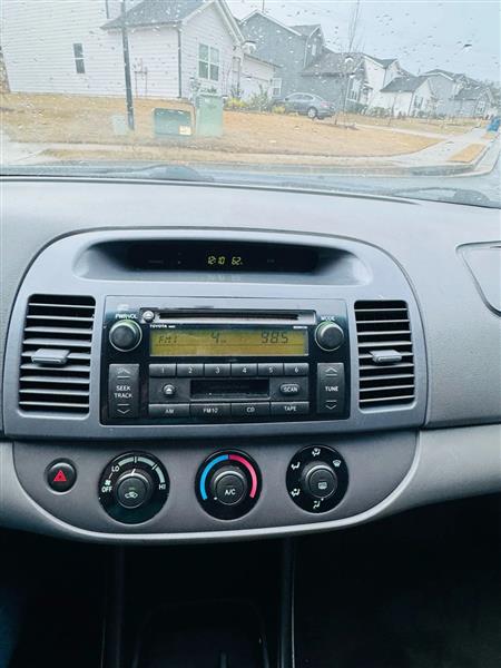 Toyota Camry LE 2003