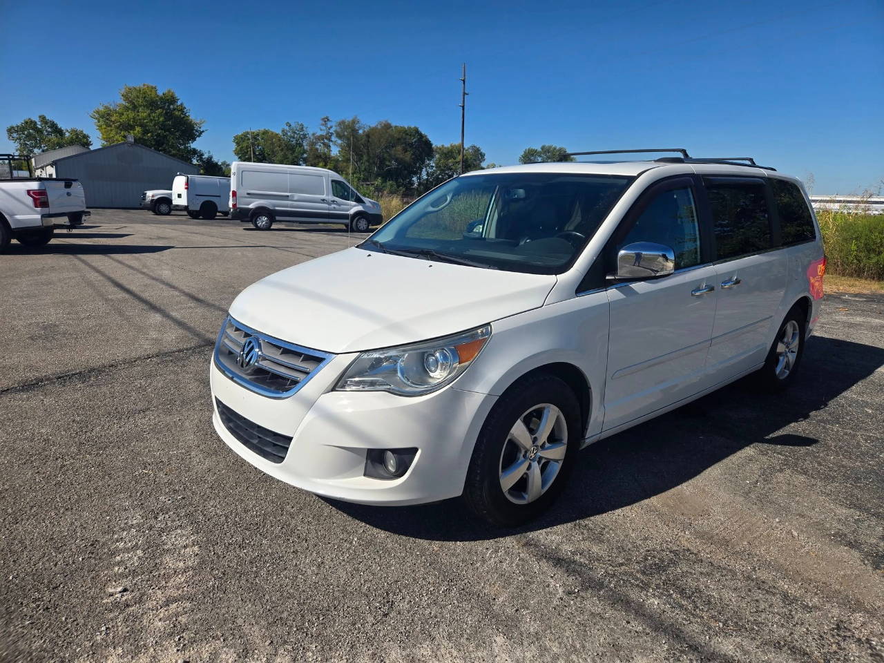 2011 Volkswagen Routan SEL Premium