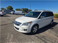 2011 Volkswagen Routan 