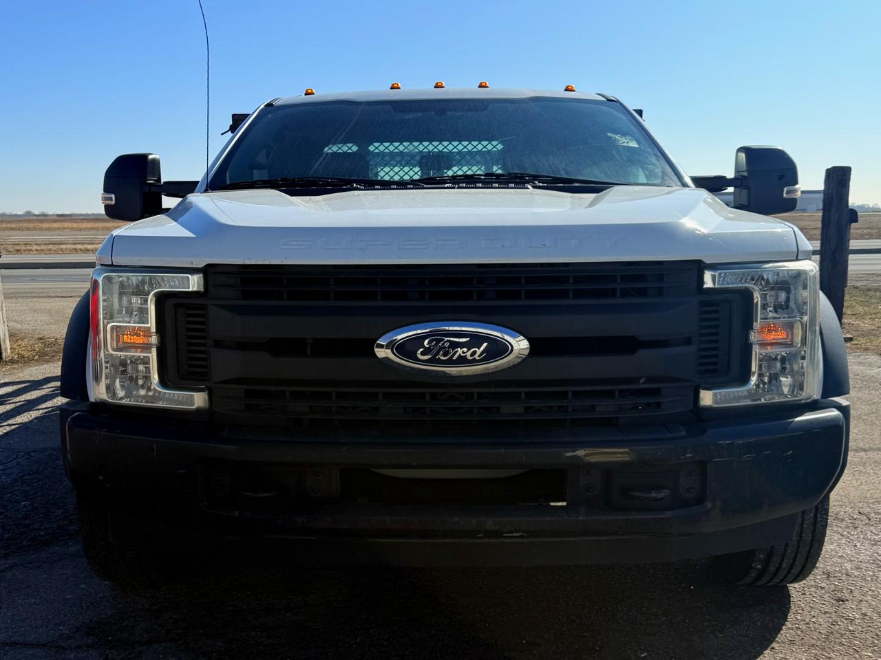 Ford F-550 Crew Cab DRW 2WD 2017