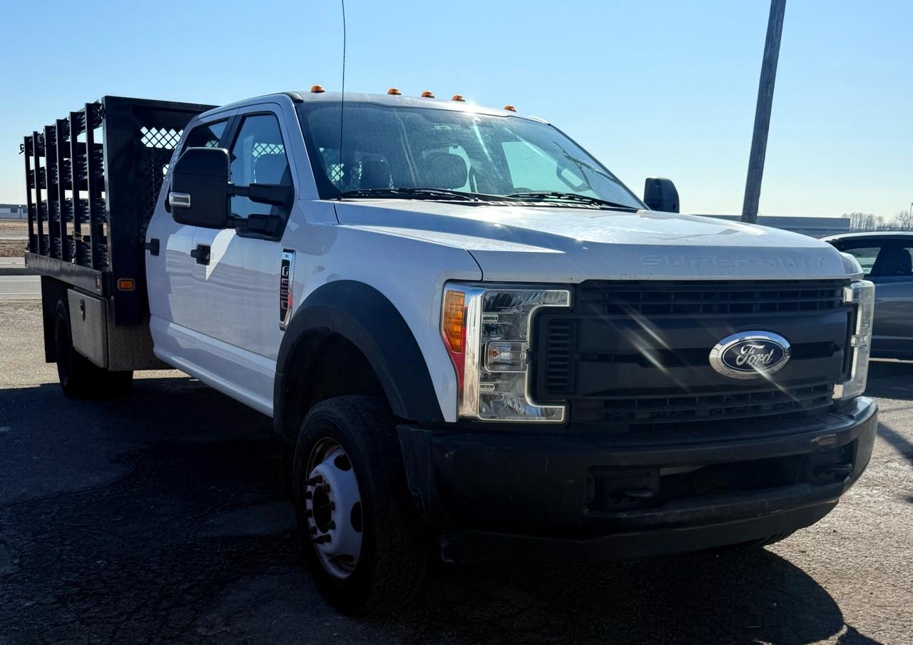Ford F-550 Crew Cab DRW 2WD 2017