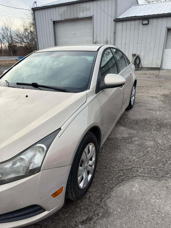 Chevrolet Cruze 1LT 2011