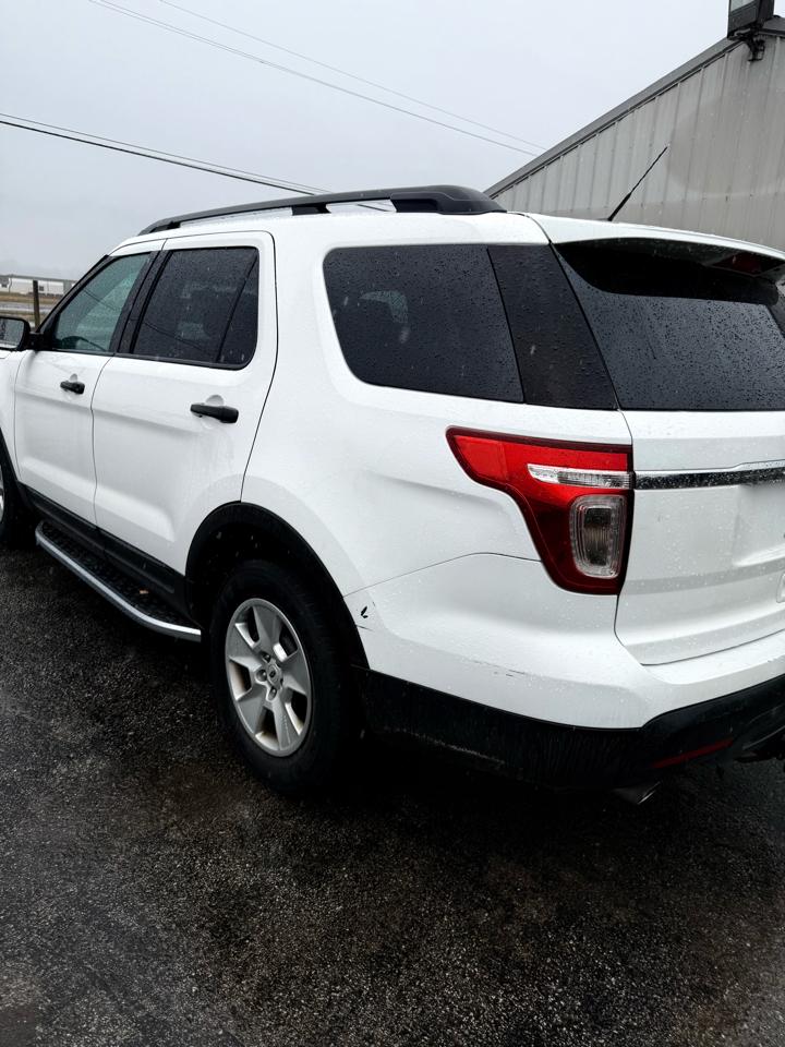 Ford Explorer Base FWD 2014