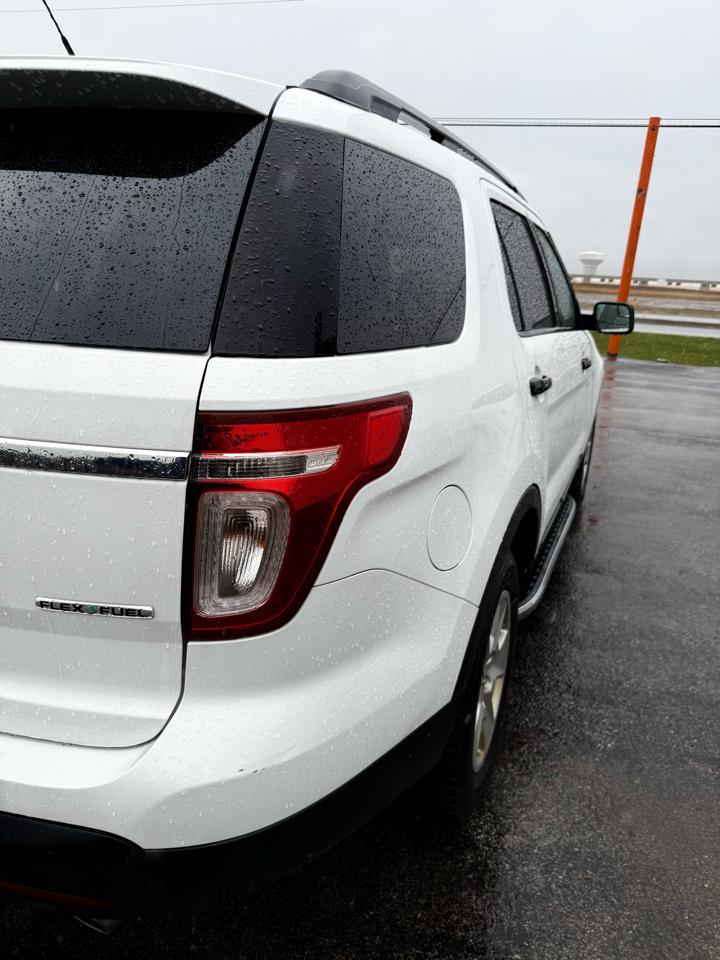 Ford Explorer Base FWD 2014