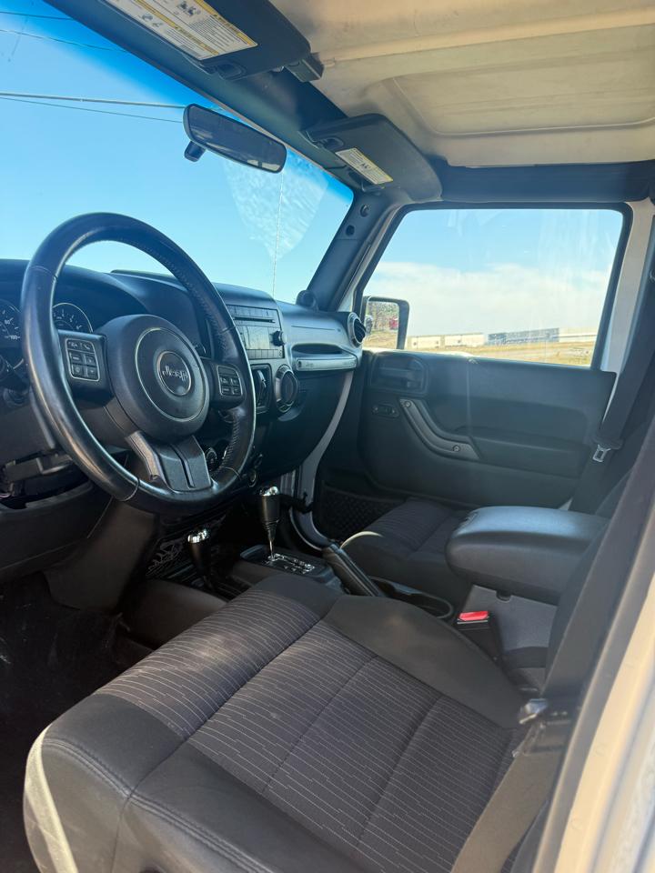 Jeep Wrangler Unlimited Sport 4WD 2012