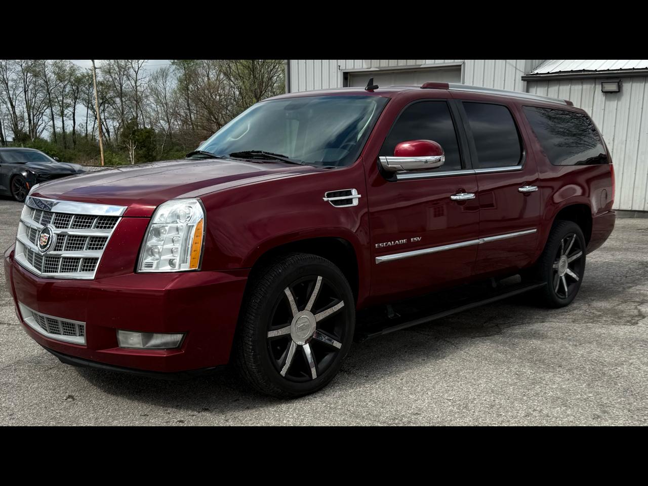 Cadillac Escalade ESV AWD Platinum 2011