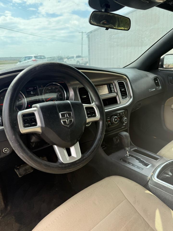 Dodge Charger SE 2013
