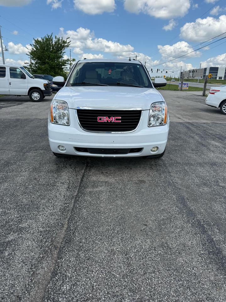 GMC Yukon XL SLT-1 1/2 Ton 2WD 2009