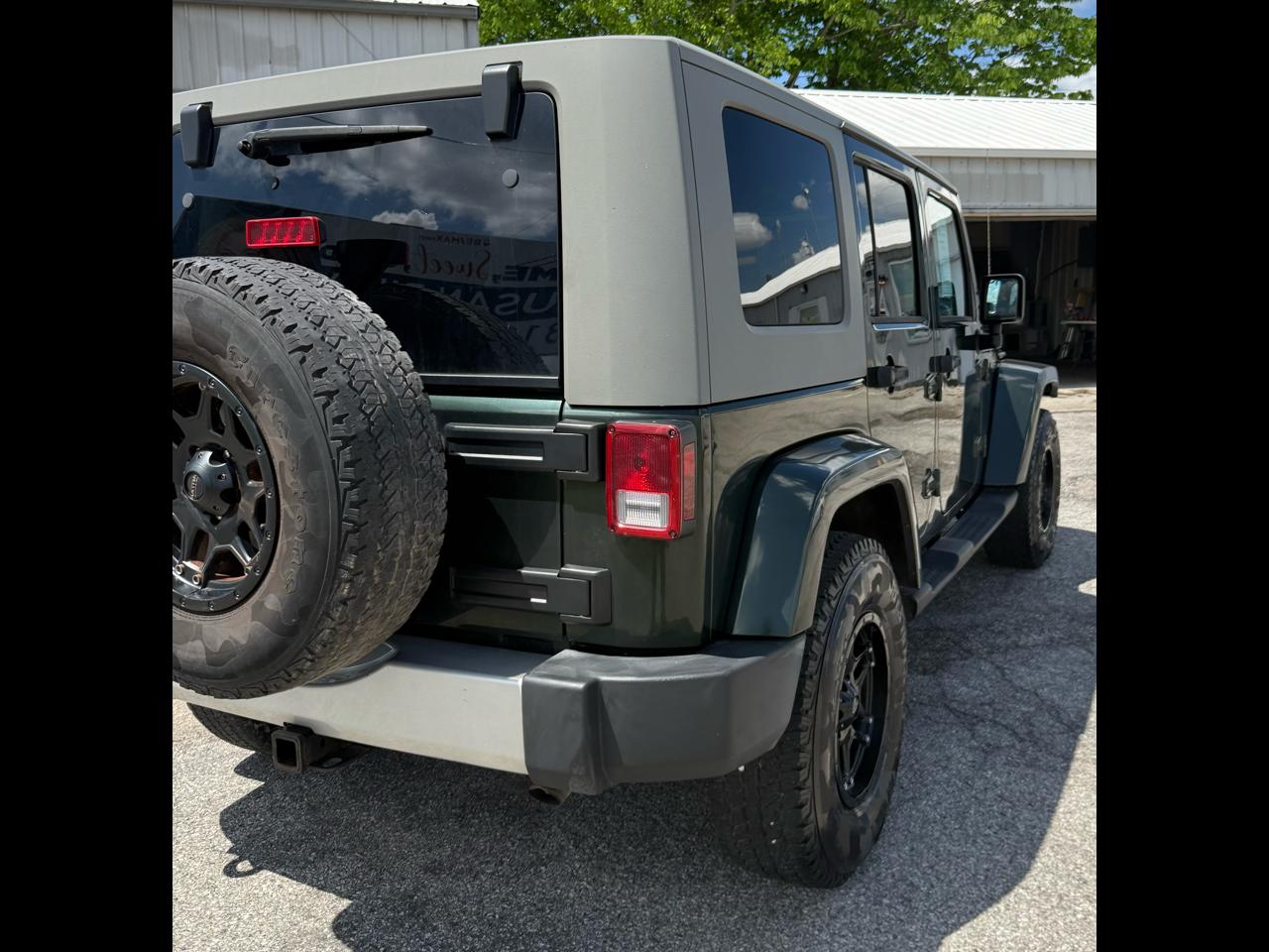 Jeep Wrangler Unlimited Sahara 4WD 2010