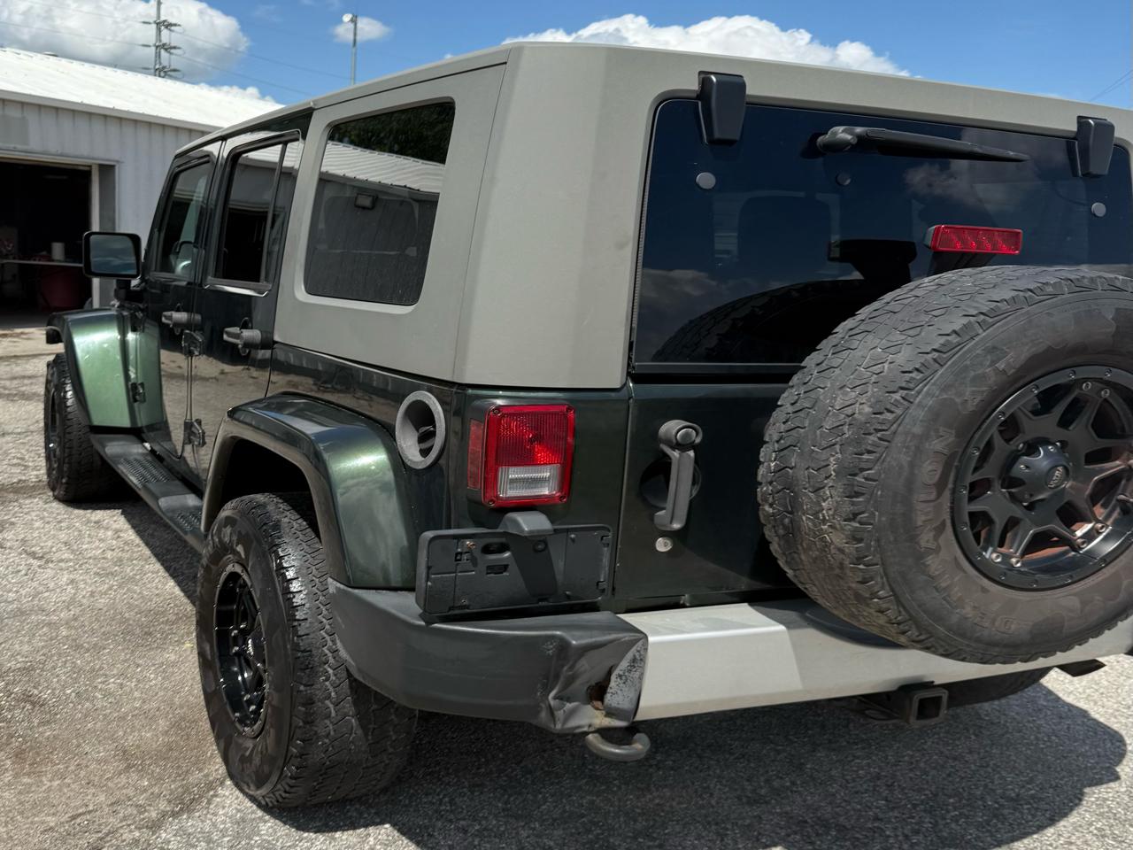 Jeep Wrangler Unlimited Sahara 4WD 2010