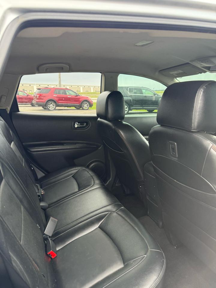 Nissan Rogue S AWD 2012