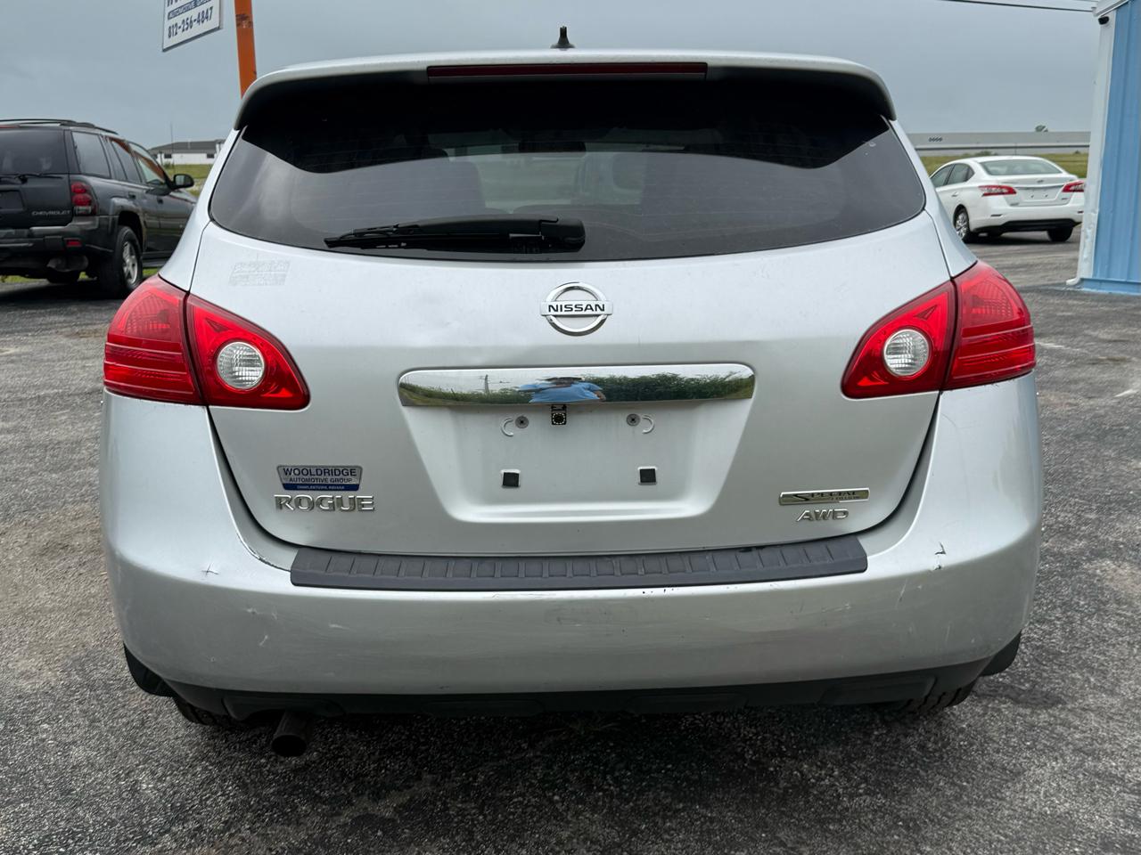 Nissan Rogue S AWD 2012