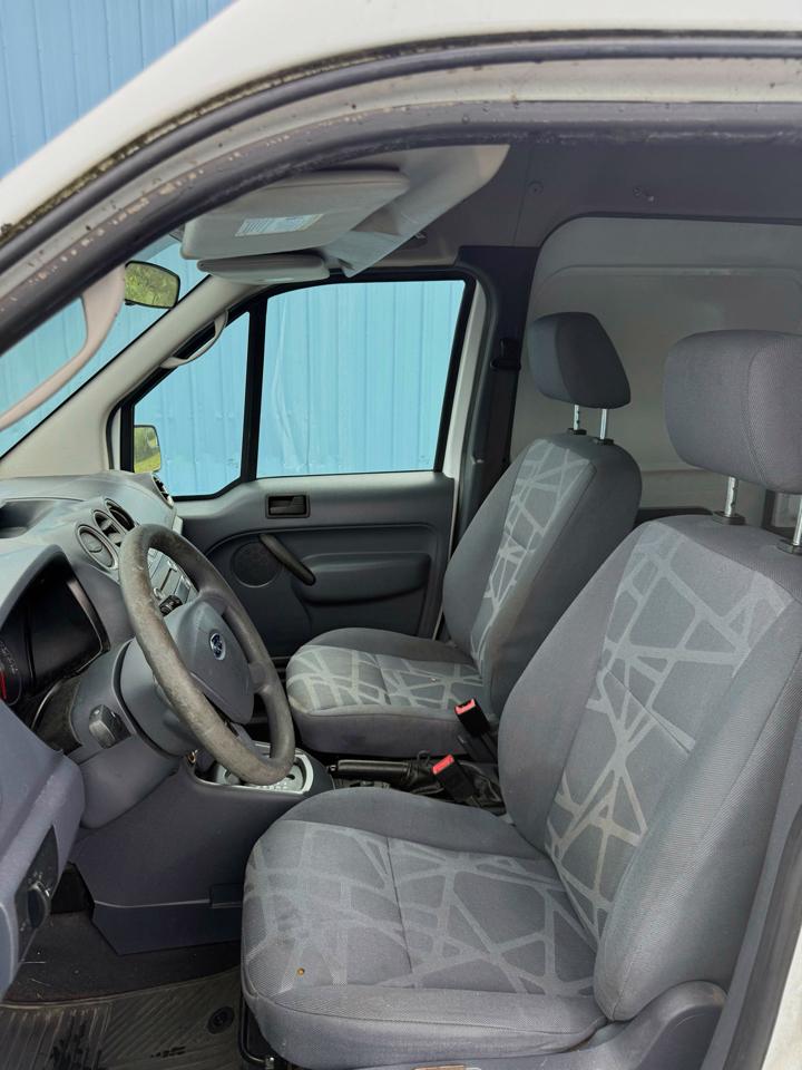 Ford Transit Connect XLT with Side and Rear Door Glass 2012