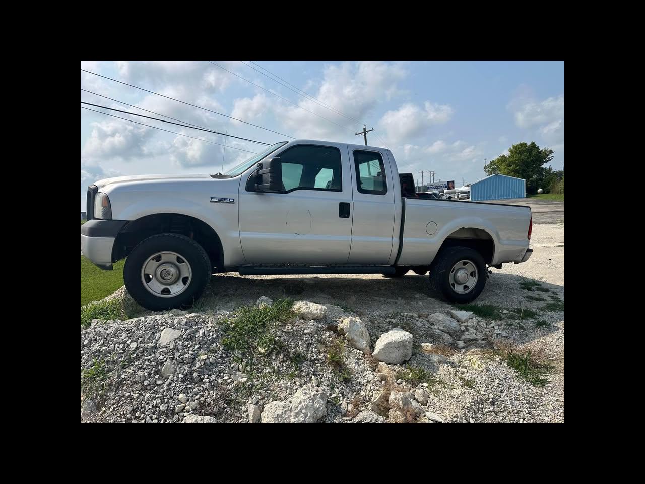 Ford F-250 SD XLT SuperCab Long Bed 4WD 2005
