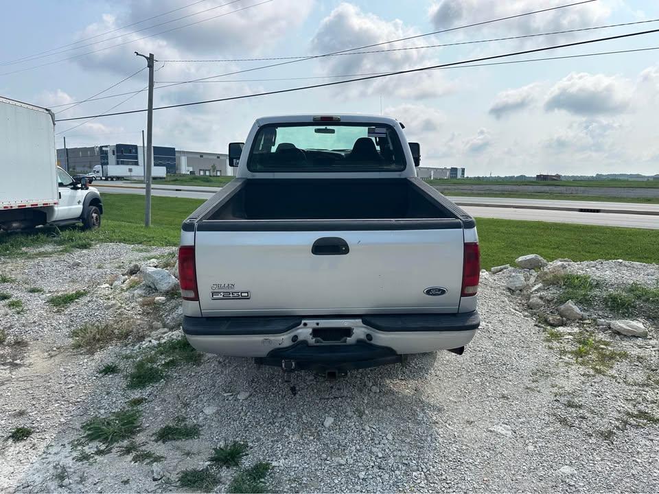 Ford F-250 SD XLT SuperCab Long Bed 4WD 2005