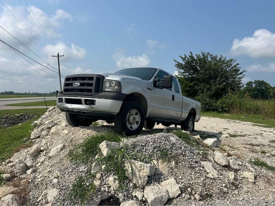Ford F-250 SD XLT SuperCab Long Bed 4WD 2005