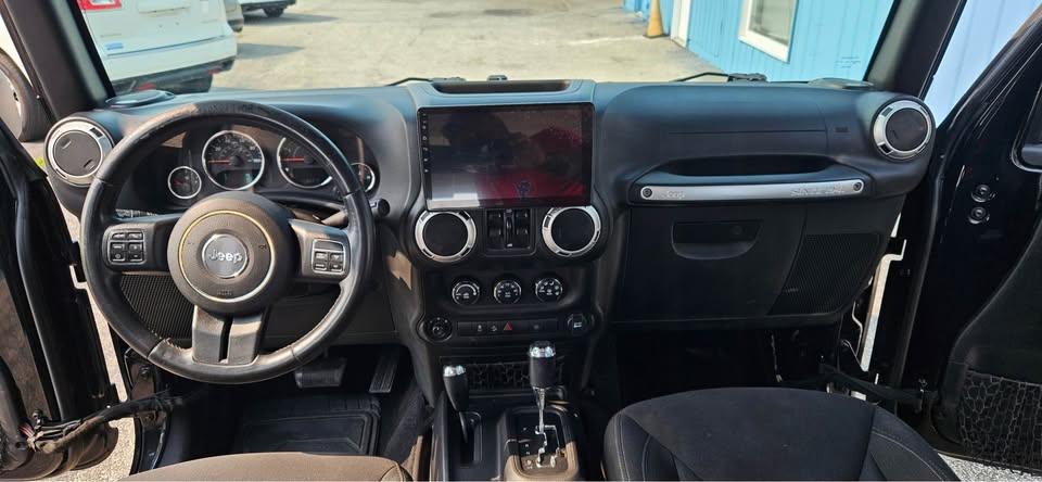 Jeep Wrangler Unlimited Sport 4WD 2014