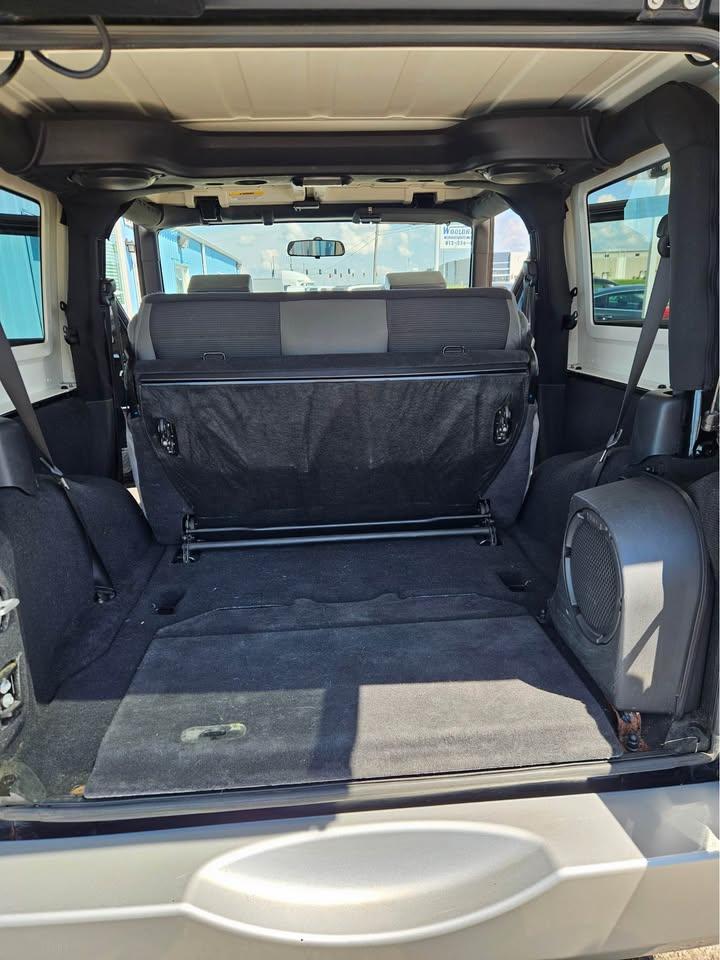 Jeep Wrangler Sahara 4WD 2010